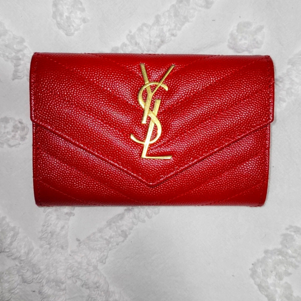 SOLD - AUTHENTIC SAINT LAURENT CASSANDRE SMALL FLAP ENVELOPE WALLET - Picture 1 of 12
